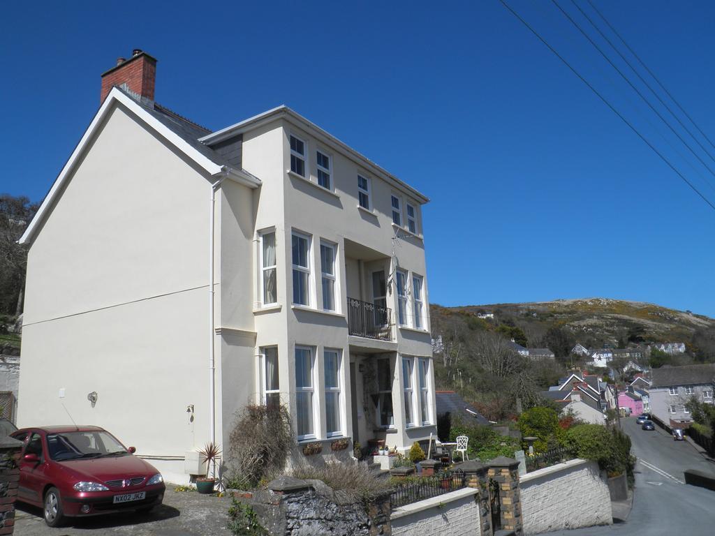 Fern Villa B&B Fishguard Bagian luar foto