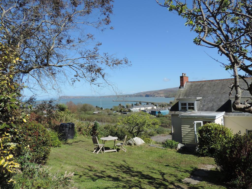 Fern Villa B&B Fishguard Bagian luar foto